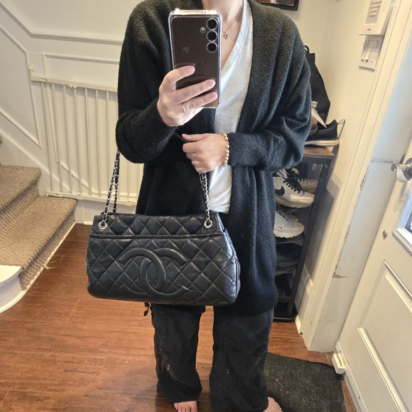 Chanel Caviar CC Soft Timeless Tote SHW - Picture 3 of 16
